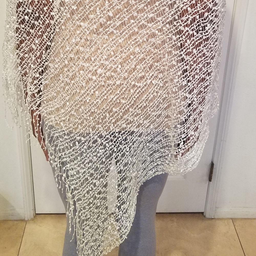 Cream Shawl Cover - Picture 4 of 8